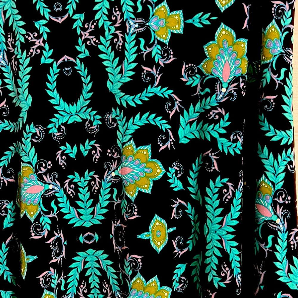 **Sold** Women’s Maxi Skirt LuLaRoe